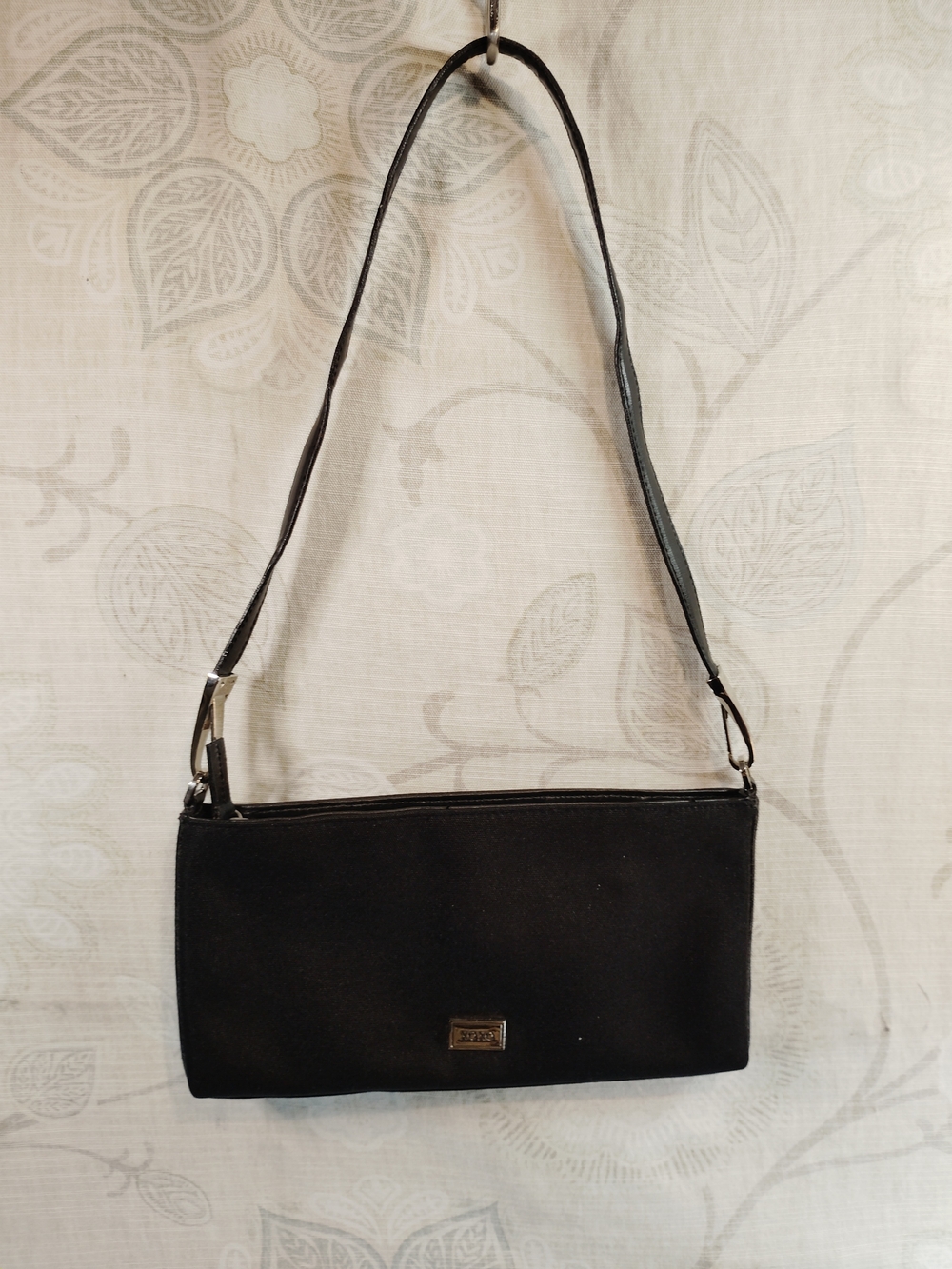 XOXO Black Shoulder Bag
